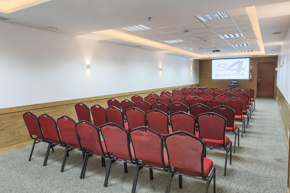 Hotel S4 Aguas Claras