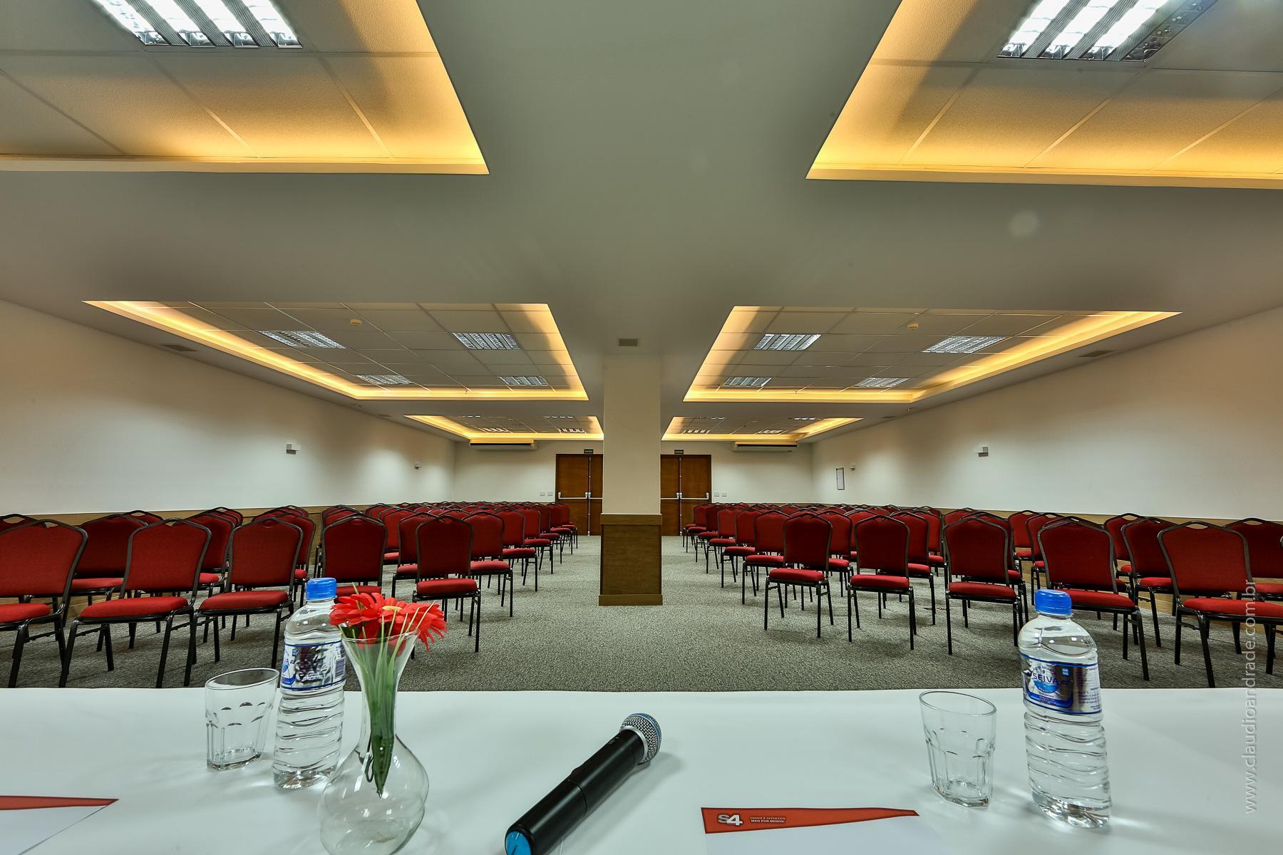 S4 Aguas Claras Hotel 4*